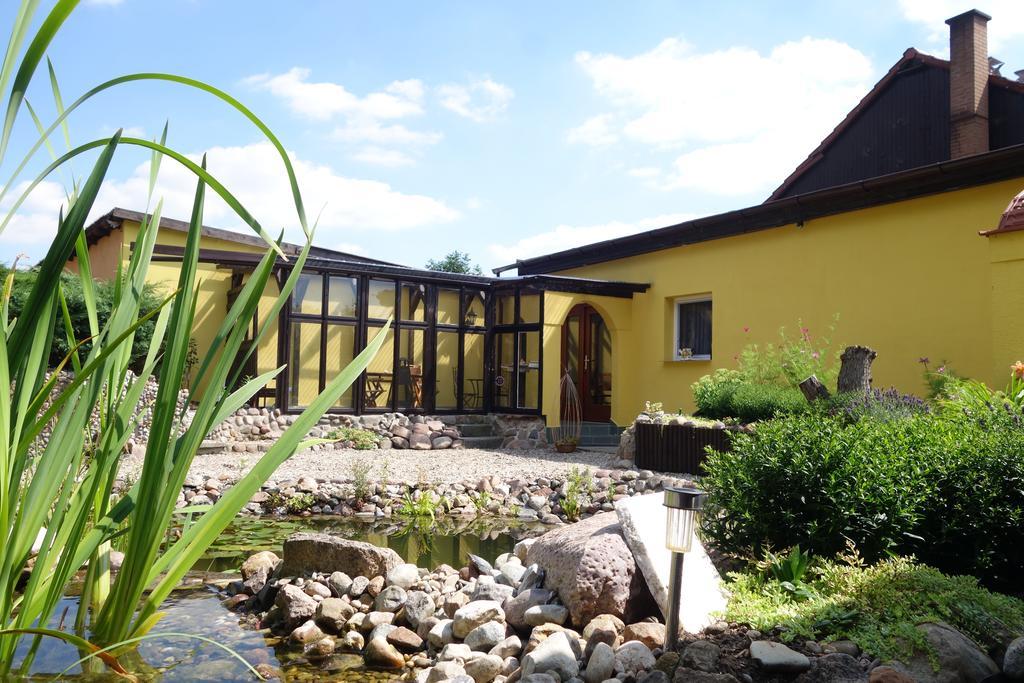 Ferienhaus "Am Gutspark" Alt Tucheband Exterior foto